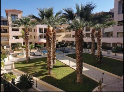 Queens Garden Walking Distance To The Beach Paphos 外观 照片