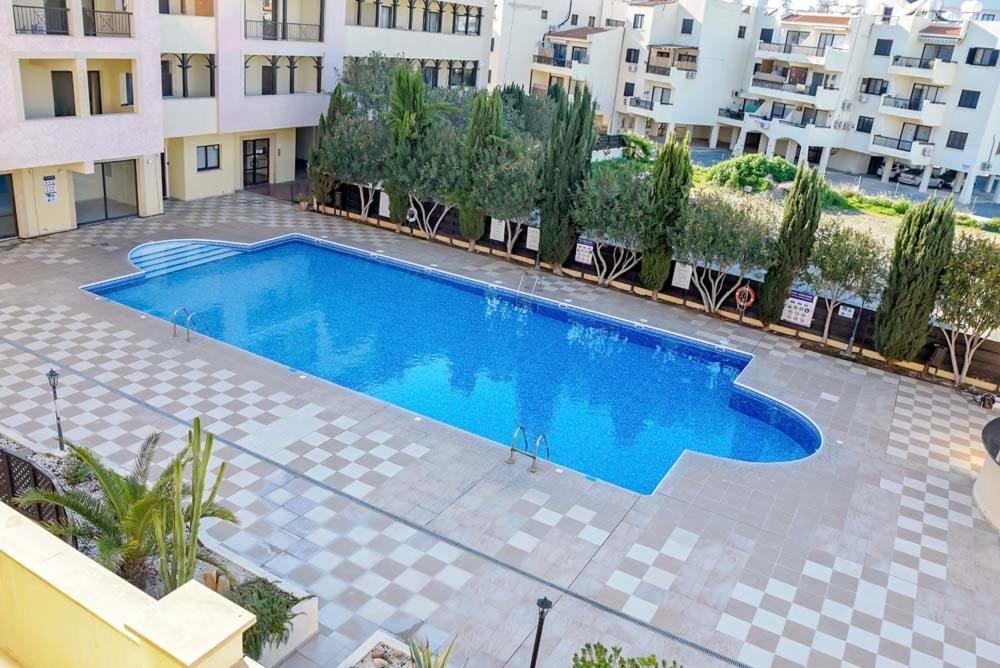 Queens Garden Walking Distance To The Beach Paphos 外观 照片